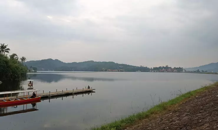 Waduk Penjalin, Peninggalan Belanda yang Tetap Menarik Meski Gerbang Ditutup