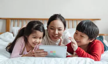 Jangan Biarkan Anak Kecanduan Gadget, Atasi dengan Tips Berikut Ini