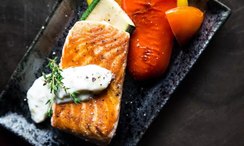 Menu Sehat Berbahan Salmon, Kurang Satu Jam Sudah Siap di Meja Makan