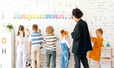 Pentingnya Belajar Bahasa Asing Sejak Dini Bagi Si Kecil