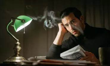 Suka Begadang? Kenali Lebih Jauh Tentang Night Owl Person
