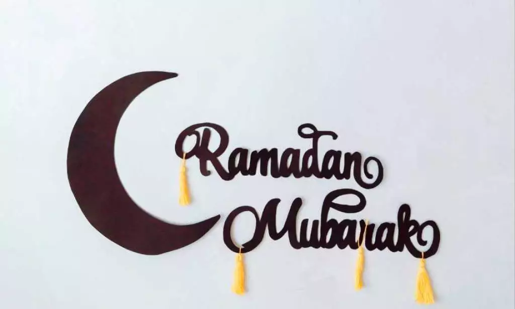 Puasa Ramadhan: Perbaikan Akhlak vs Gengsi Sosial