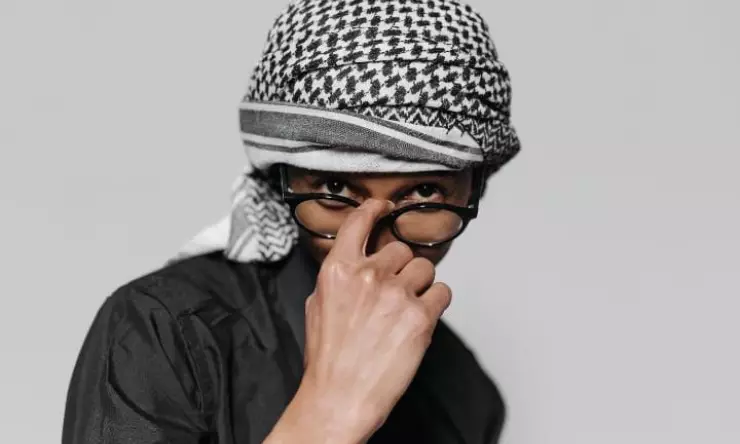 Rekomendasi Tren Oufit Muslim Lebaran 2023 untuk Pria, Tampil Kece Tapi Tetap Santun