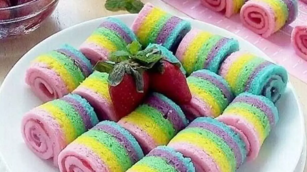 bolu-pelangi-gulung