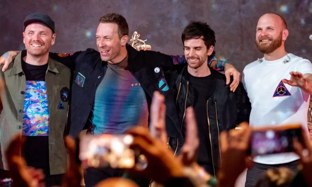 Lagu Coldplay yang Enak Didengar saat Bekerja