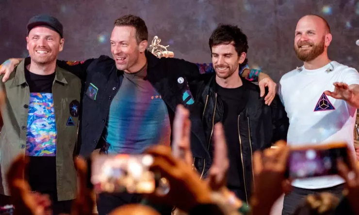 Lagu Coldplay yang Enak Didengar saat Bekerja