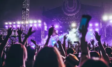 Jelang Konser Coldplay, Pastikan Persiapkan Soal Ini