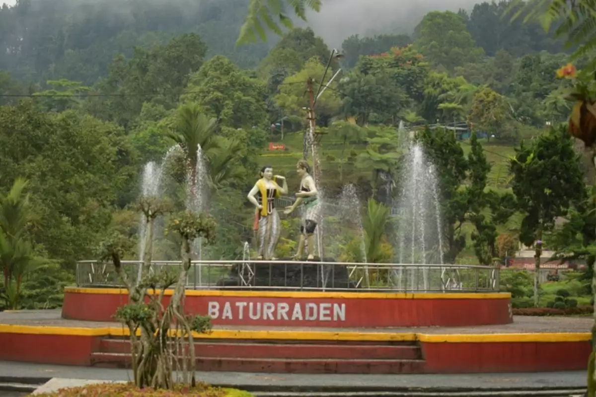 Menikmati Pemandangan Alam di Lokawisata Baturraden