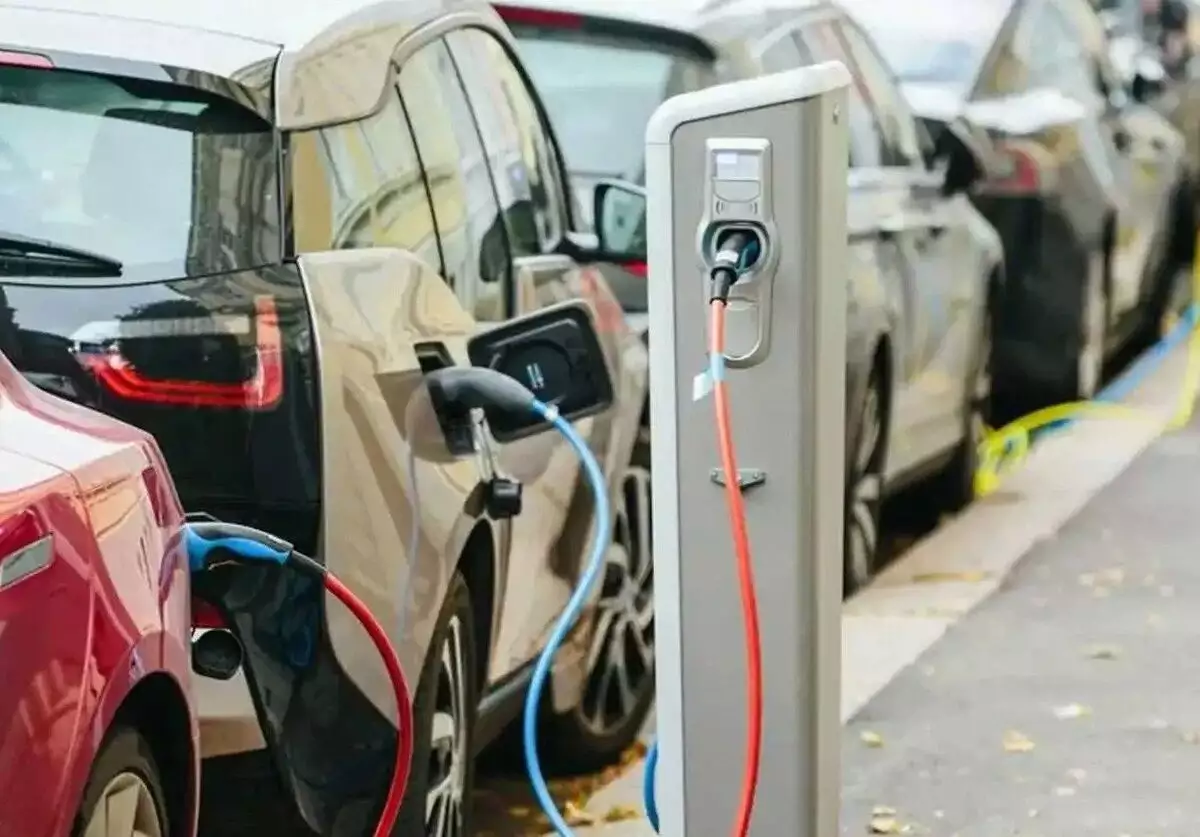 pengisian-daya-menjadi-salah-satu-dilema-untuk-membeli-mobil-listrik