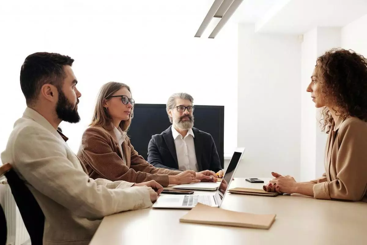 cerita-pribadi-dalam-wawancara-kerja-bisa-membuat-Anda-berbeda(1)