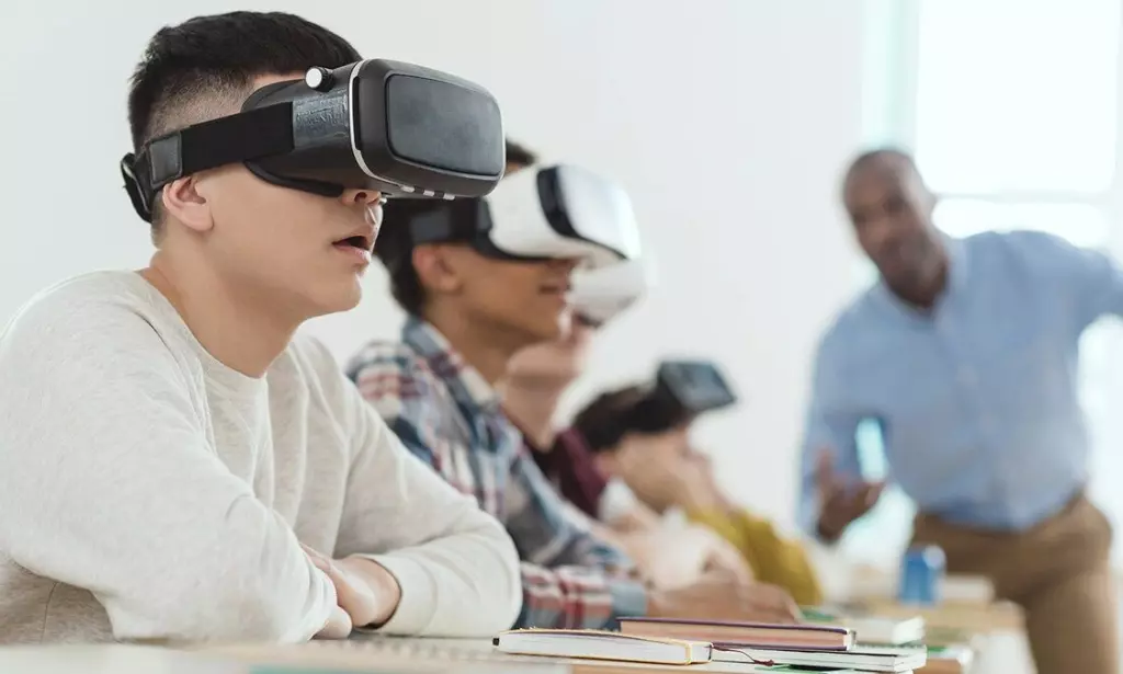 AR dan VR: Transformasi Cara Kita Berinteraksi