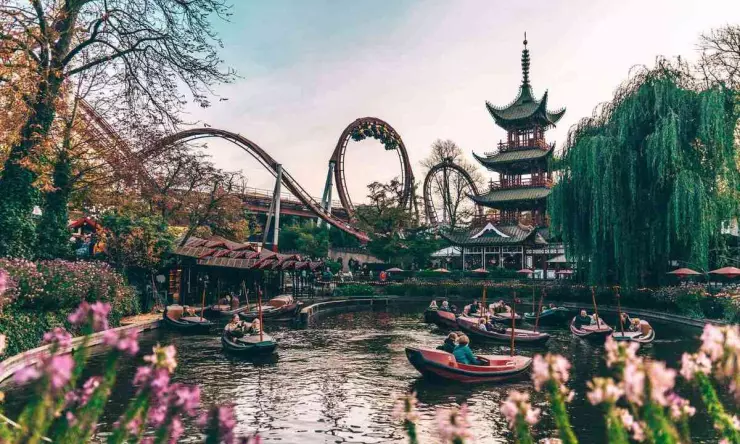 12 Destinasi Wisata Taman Bermain Terbaik di Berbagai Negara