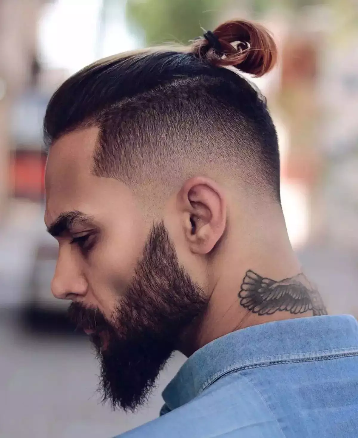 gaya-rambut-man-bun-untuk-kepala-peyang