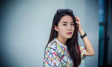 Rekomendasi Model Gaya Rambut Wanita yang Memiliki Dahi Jenong Alias Lebar