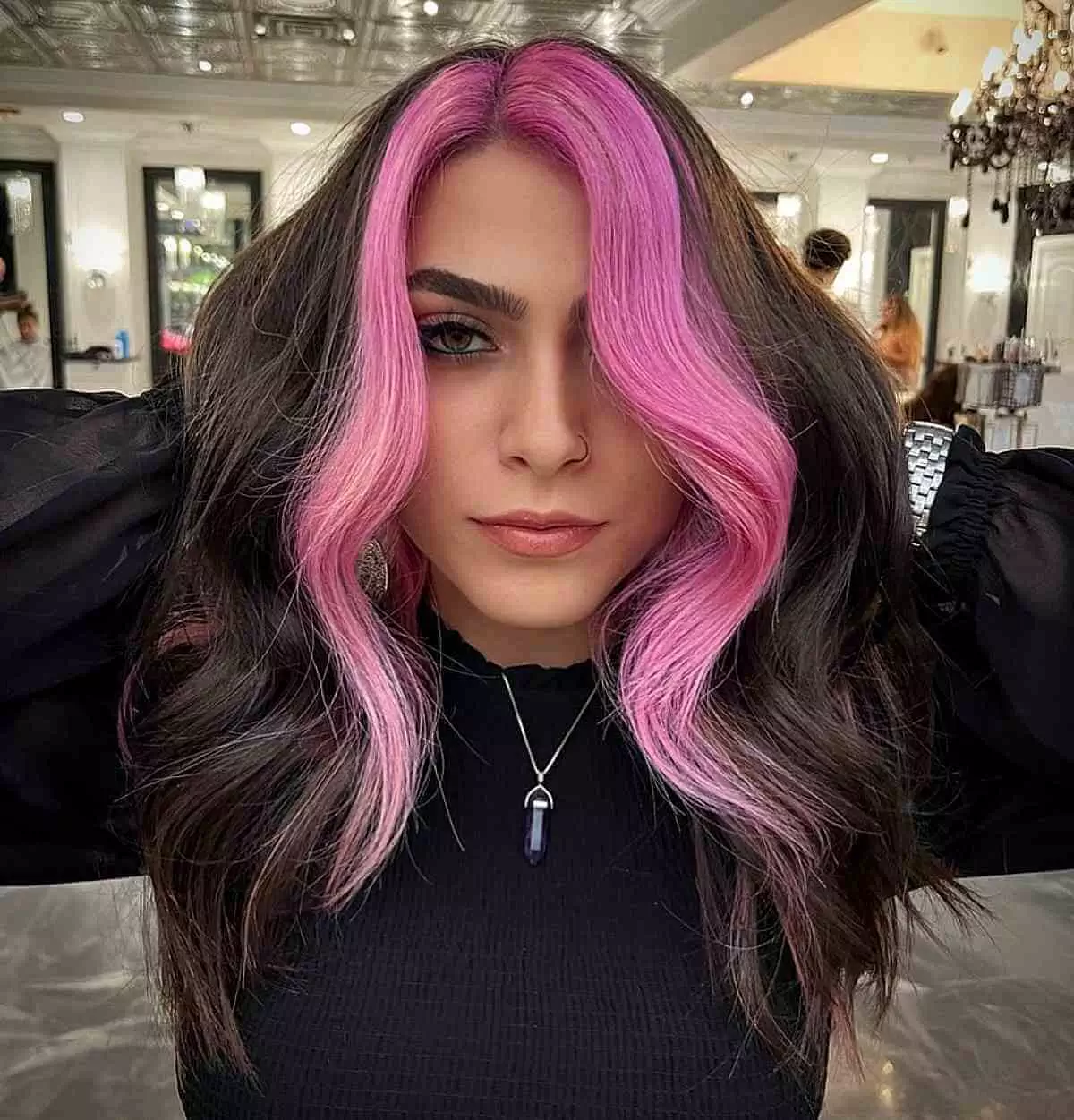 Money-piece-hair-color