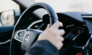 Membeli Mobil Pertama: Antara Kebutuhan atau Keinginan?