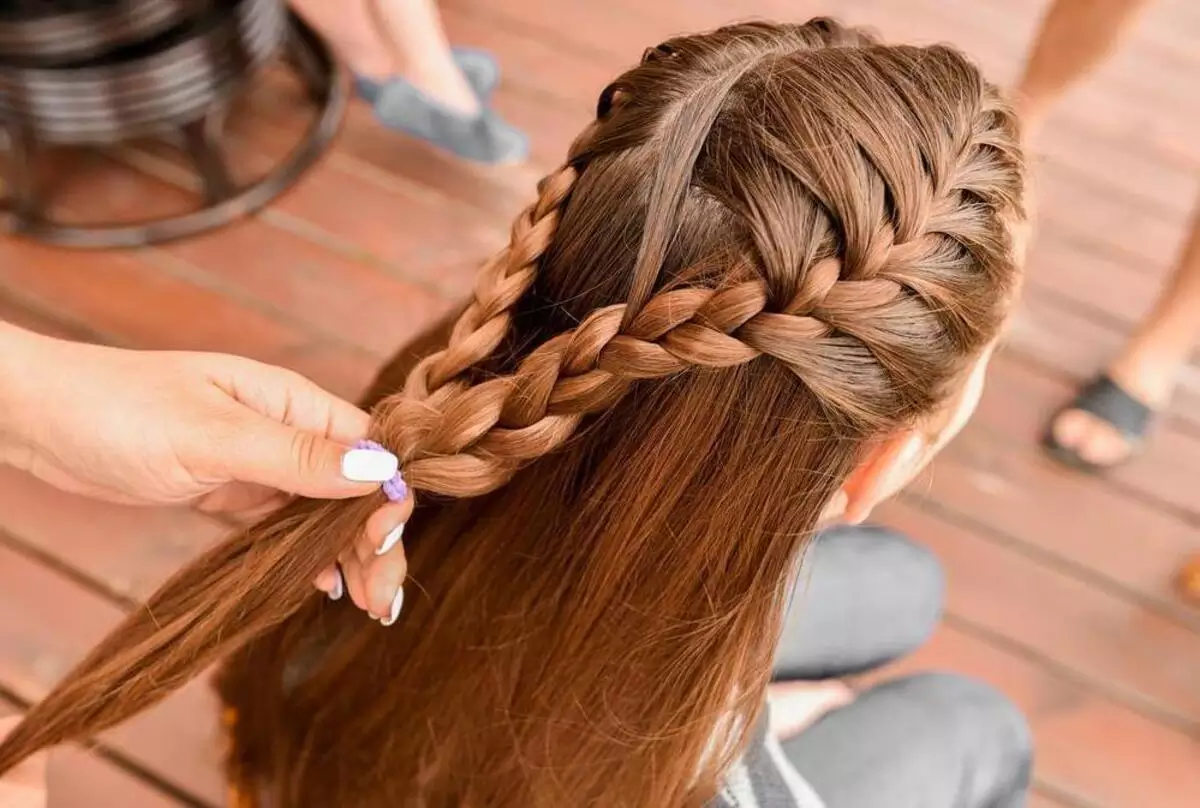 kepang-pada-rambut-ponytail-anak-bisa-menjadi-pilihan-untuk-mengesankan-penampilan-yang-berbeda