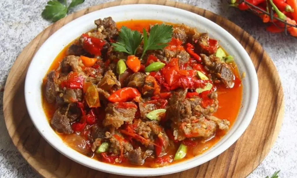 Cara Membuat Oseng Mercon Daging Sapi, Rekomendasi Menu Idul Adha