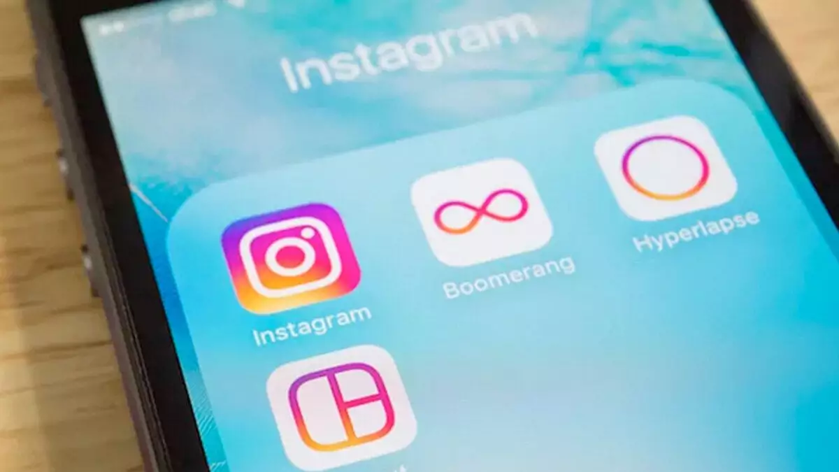 kreasikan-story-instagram-dengan-boomerang-atau-kolase