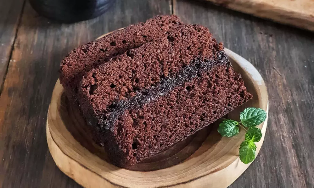 Resep dan Cara Membuat Brownies Kukus Enak & Lembut untuk Teman Ngeteh