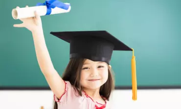 Memilih Asuransi Pendidikan yang Tepat untuk Keluarga Anda