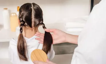 Contoh Ikatan Rambut Anak Perempuan agar Tampil Lucu dan Ceria