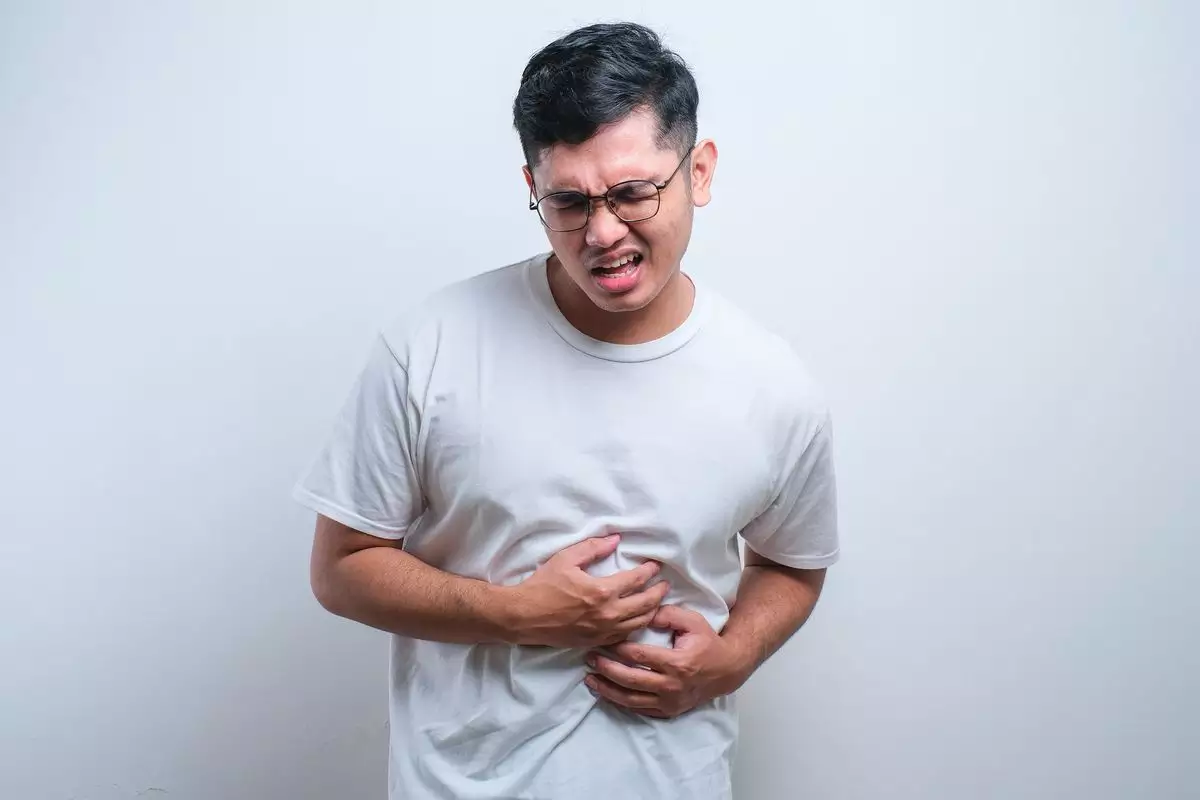 gerd-menyebabkan-kesan-seperti-terbakar-di-bagian-ulu-hati-hingga-kerongkongan