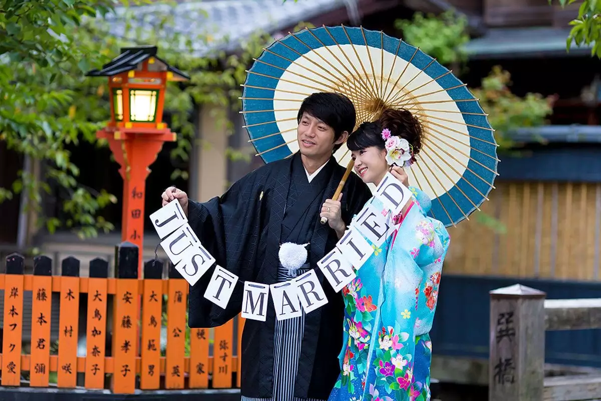 Kyoto-Jepang-menjadi-destinasi-bulan-madu-favorit-bagi-pasangan-yang-baru-menikah