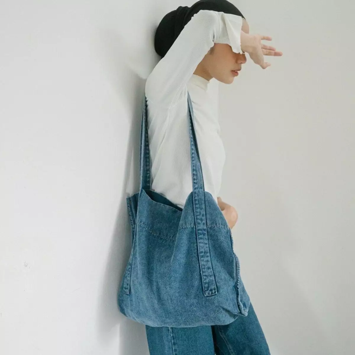 totebag-denim-untuk-ke-kampus