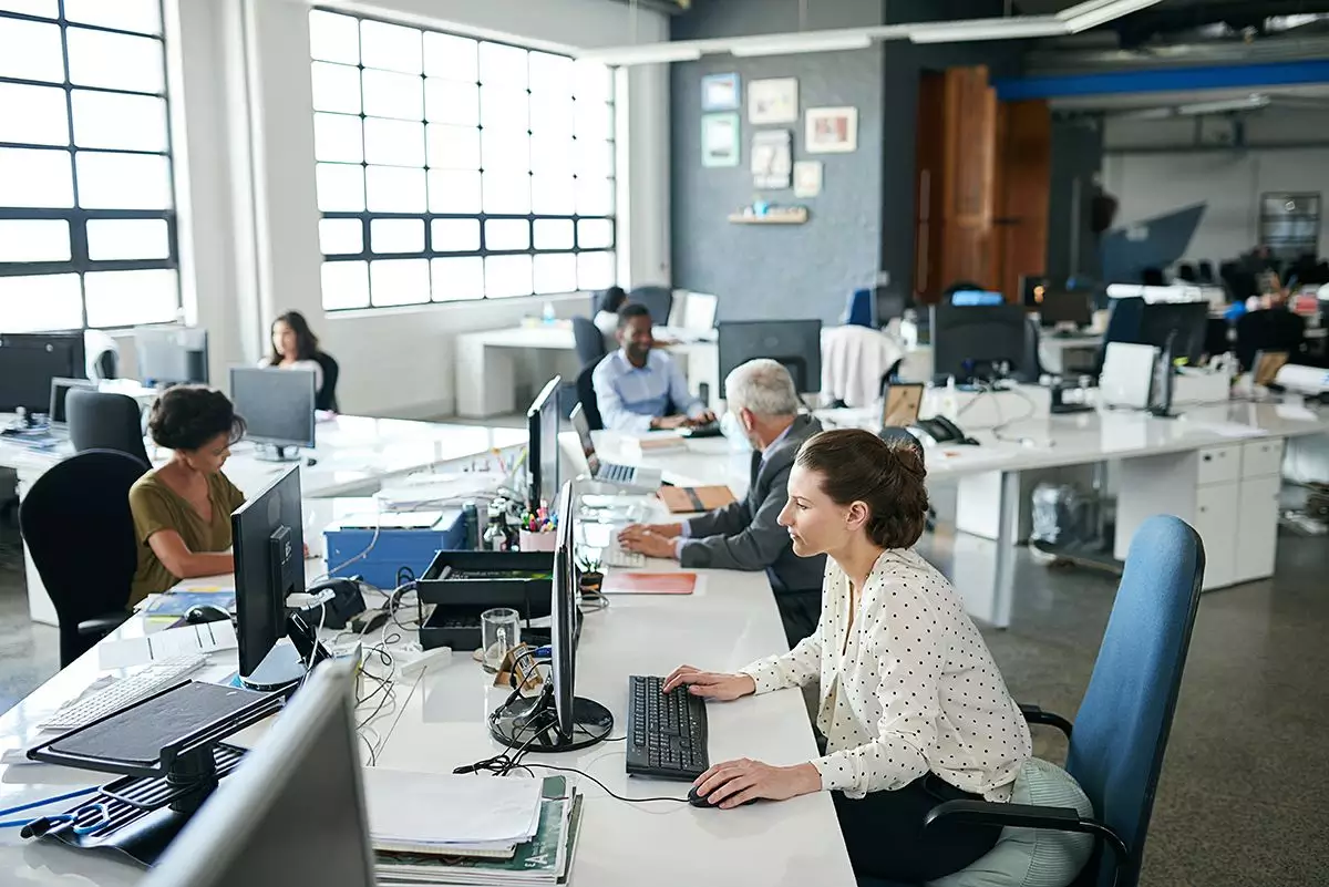 ilustrasi-lingkungan-kerja