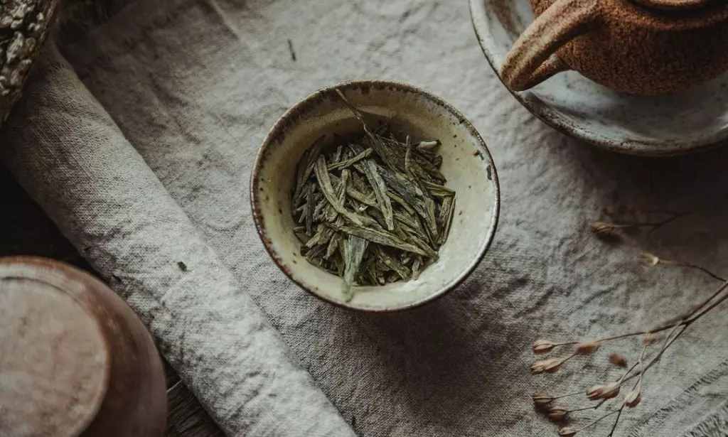 Manfaat Lain Daun Teh Jati Cina Selain Menurunkan Berat Badan