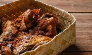 Resep Cara Membuat Ayam Goreng Kalasan & Sambal Terasi yang Gurih
