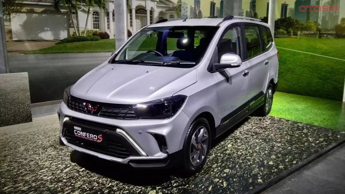 wuling-confero-s