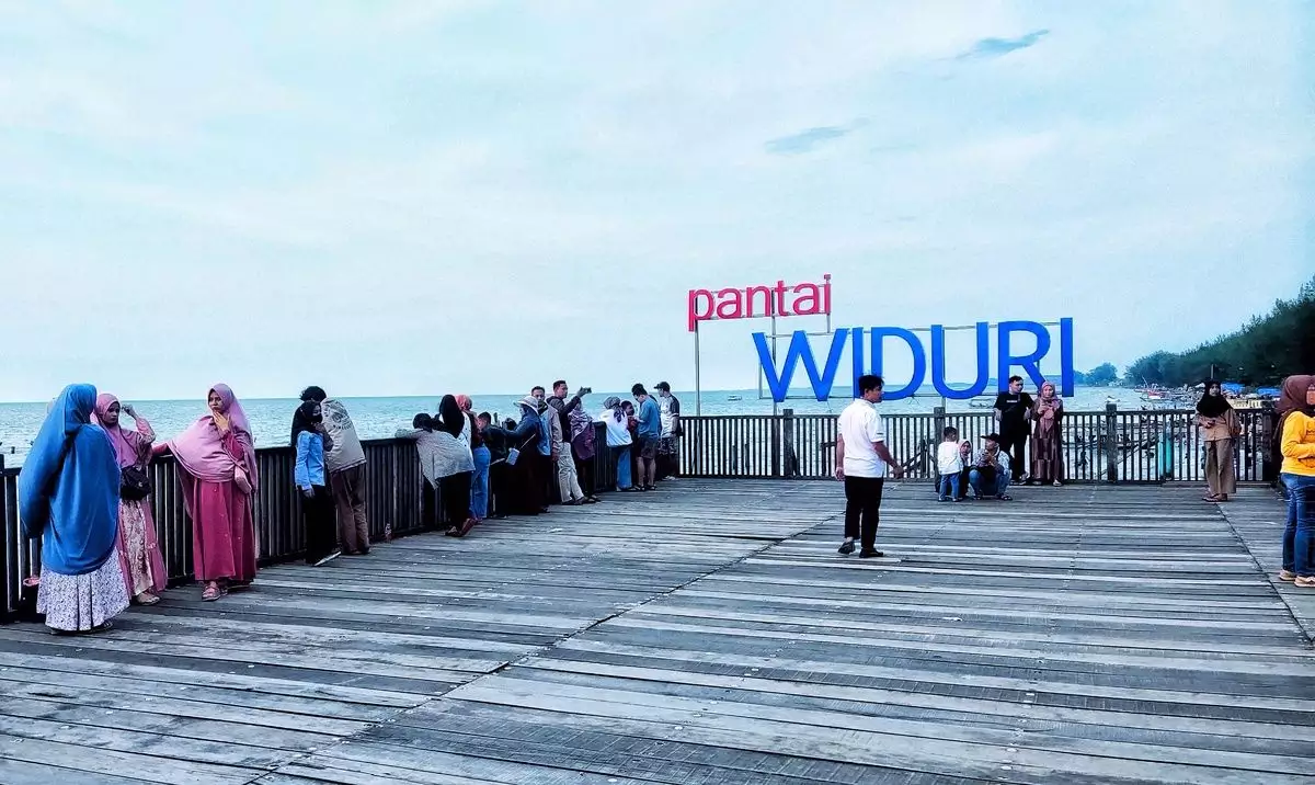 pantai widuri di pemalang