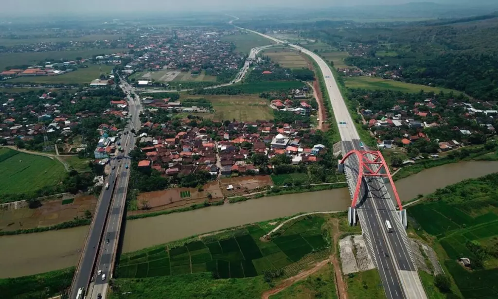 7 Destinasi Wisata Terbaik untuk Disinggahi di Sepanjang Jalur Pantura dari Cirebon sampe Lamongan