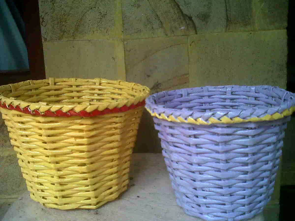 keranjang serba guna dari bahan sedotan