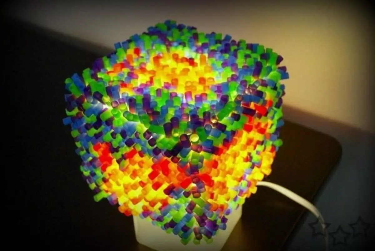 lampu hias dari sedotan plastik