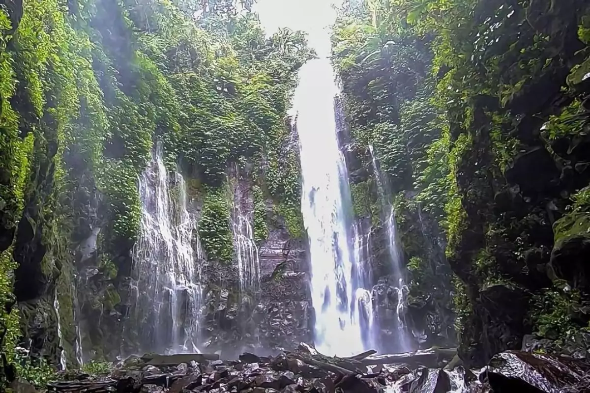 curug-lawe curug-lawe