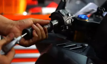 Penyebab Handle Gas Motor Matic Terasa Berat dan Cara Mengatasinya