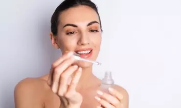 Tips Penggunaan Skincare yang Mengandung Retinol untuk Merawat Wajah Agar Awet Muda