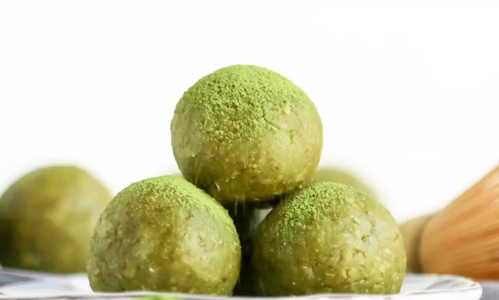 Resep dan Cara Membuat Mochi Bites Matcha Lembut Anti Gagal