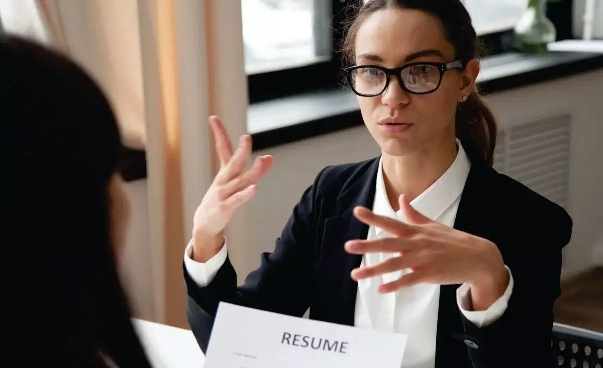 ceritakan tentang diri Anda secara jujur ceritakan tentang diri Anda secara jujur