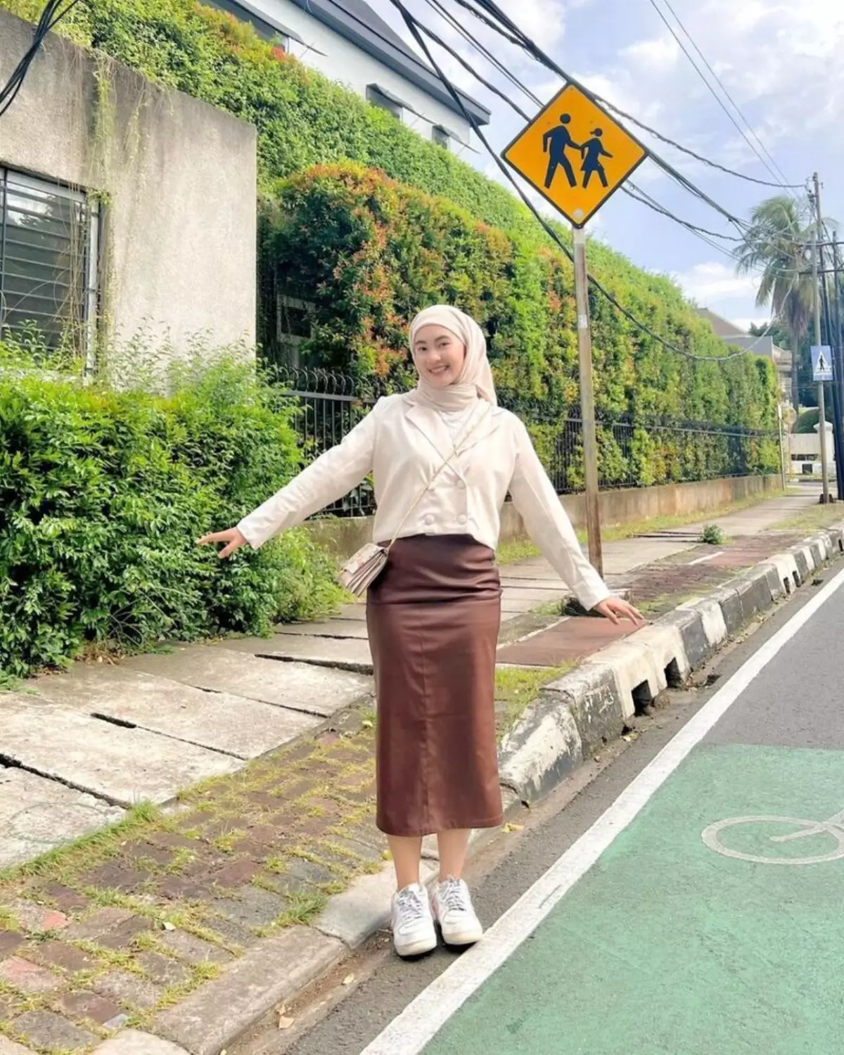 rok semi span bisa menonjolkan penampilan ramping Anda rok semi span bisa menonjolkan penampilan ramping Anda