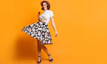 Pilihan Rok yang Memberikan Kesan Ramping pada Wanita