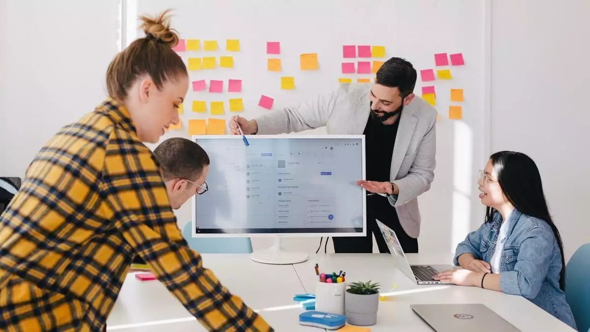 lulusan ilmu komunikasi bisa menjadi manajer sosial media yang handal lulusan ilmu komunikasi bisa menjadi manajer sosial media yang handal