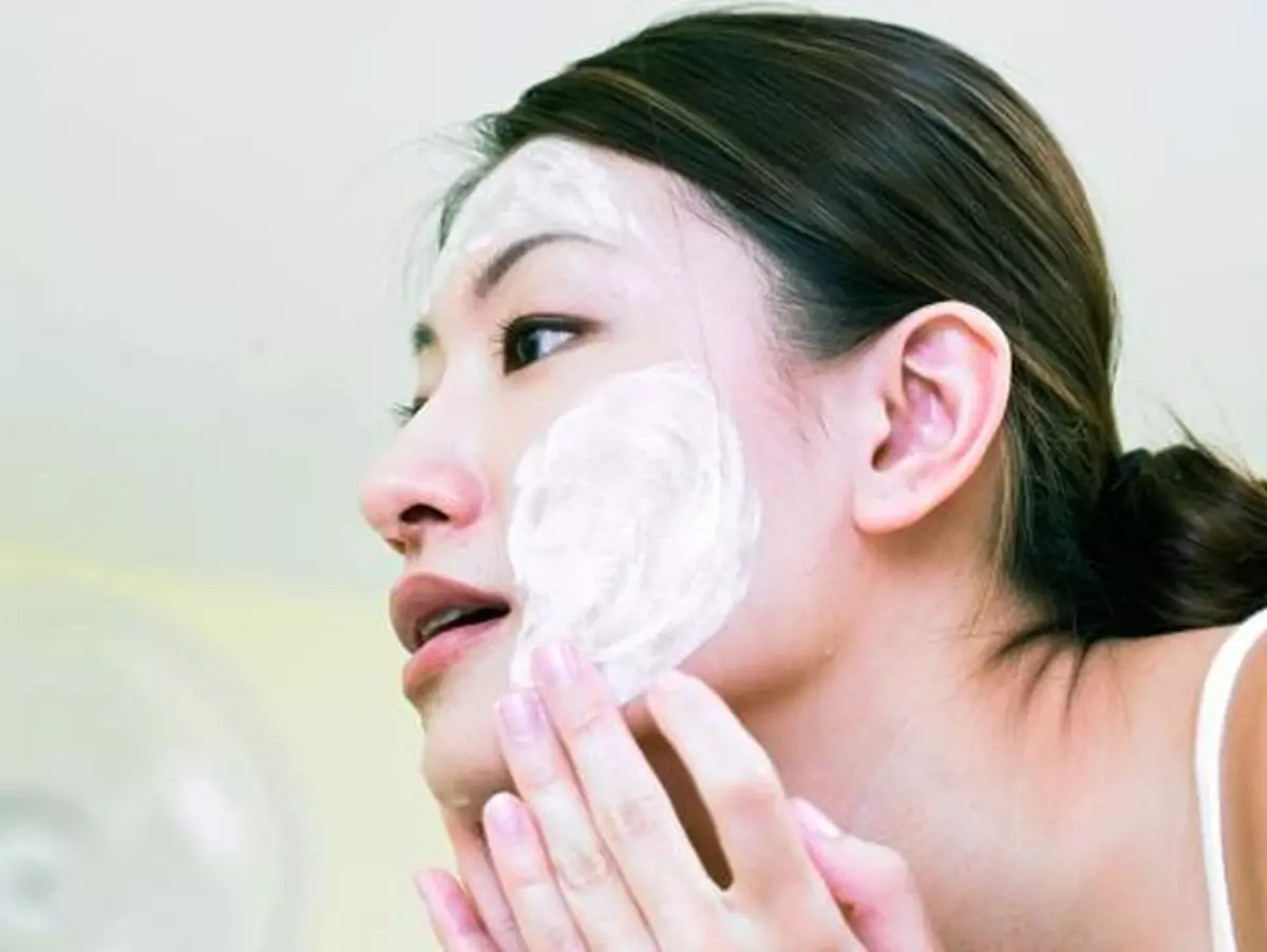 skincare.jpg.webp skincare.jpg.webp