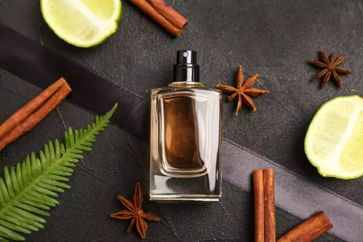 aroma parfum spicy pada pria memberikan kesan berani