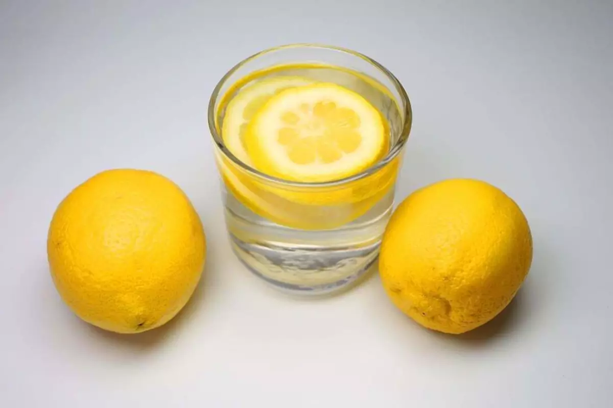 lemon-untuk-jerawat.jpg.webp lemon-untuk-jerawat.jpg.webp