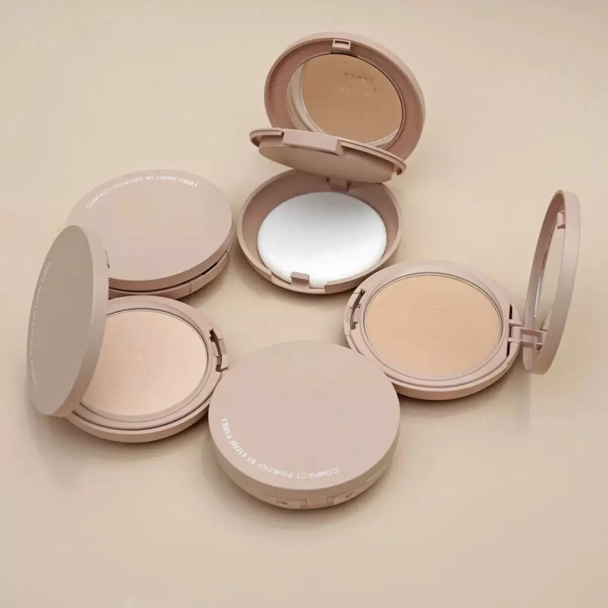 loose-powder.jpg.webp loose-powder.jpg.webp