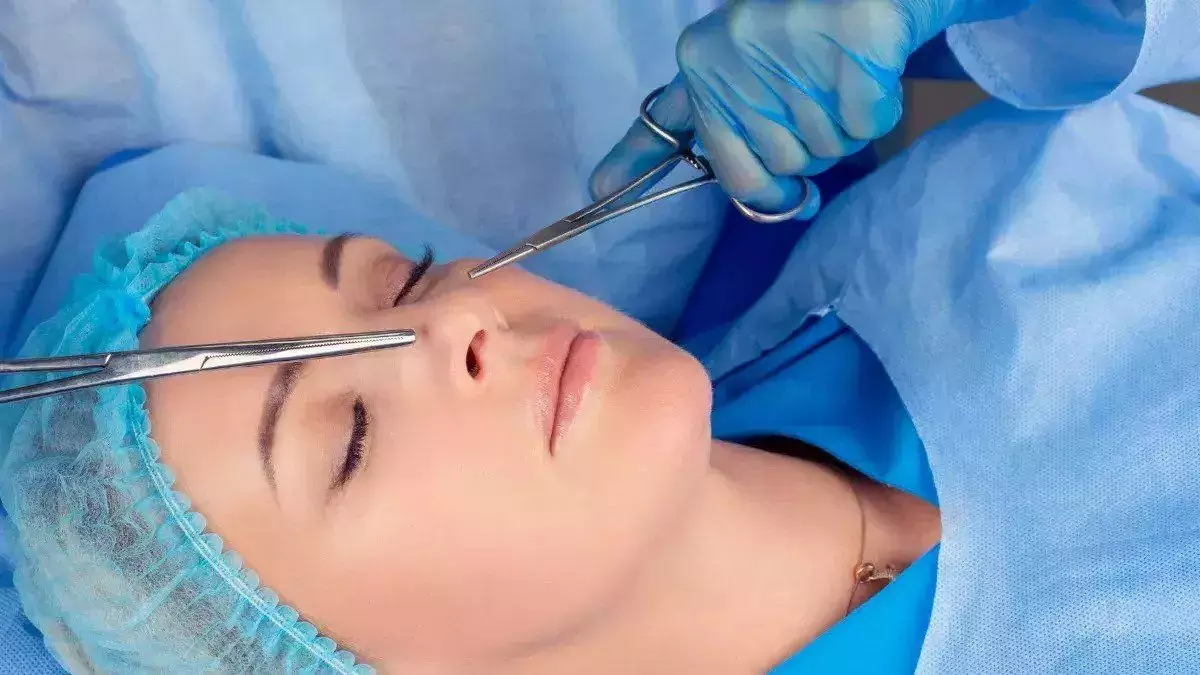 cara terakhir mengatasi sleep apnea yakni dengan melakukan operasi